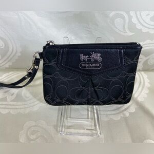 2039: Small Coach Wristlet - Royal Purple Lining